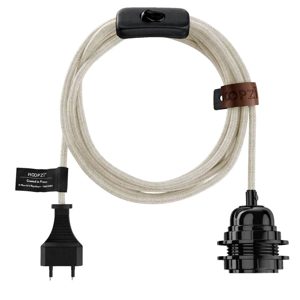 Câble blanc cassé et douille noire sur suspension en lin brut