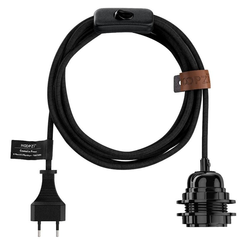 Suspension luminaire noire Hoopzi avec câble tissu et douille E27