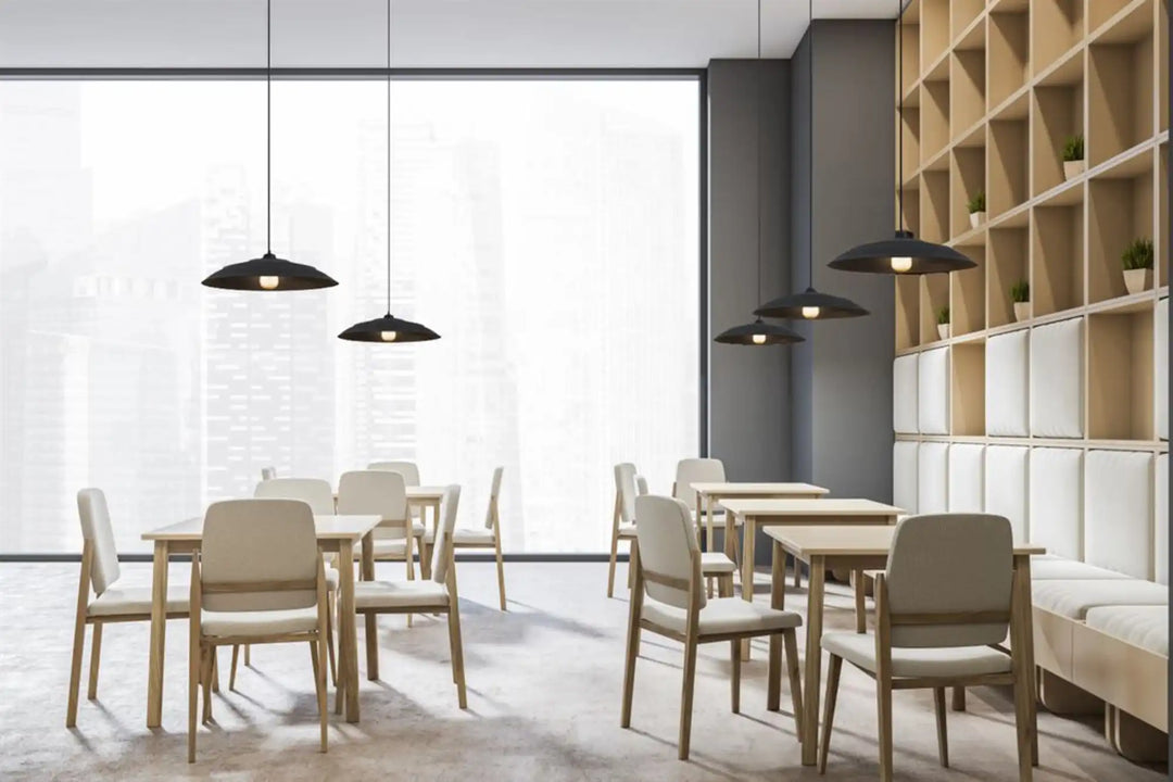 Suspensions luminaires HOOPZI dans espace de lecture professionnel