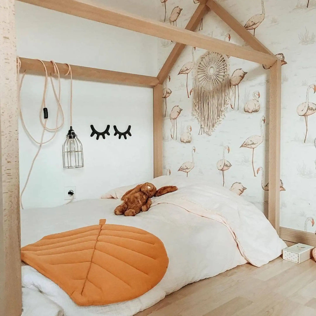 Chambre enfant suspension sur prise Bala rose et abat-jour cage HOOPZI