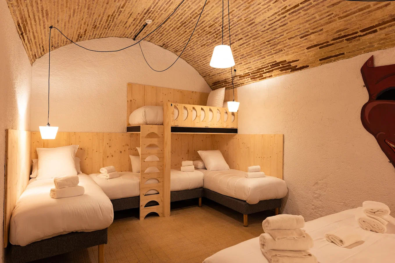 Luminaires Modulables pour Hôtels, Restaurants et Espaces Pro