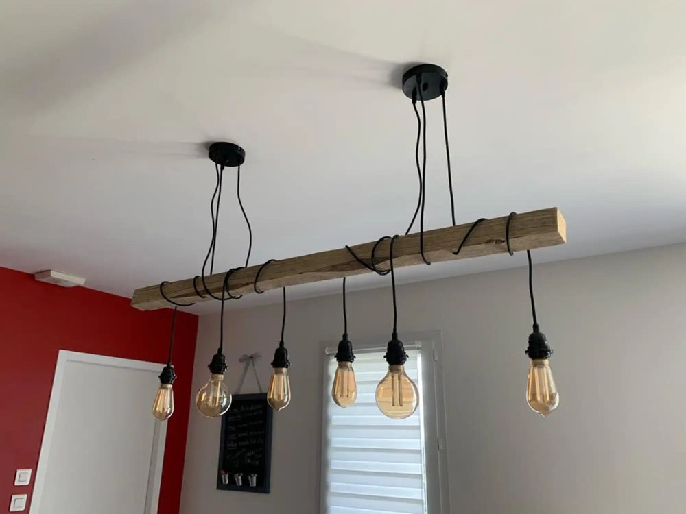 Lustre bois flotté avec 2 suspensions de 3 ampoules décoratives. Ensemble de chez HOOPZI