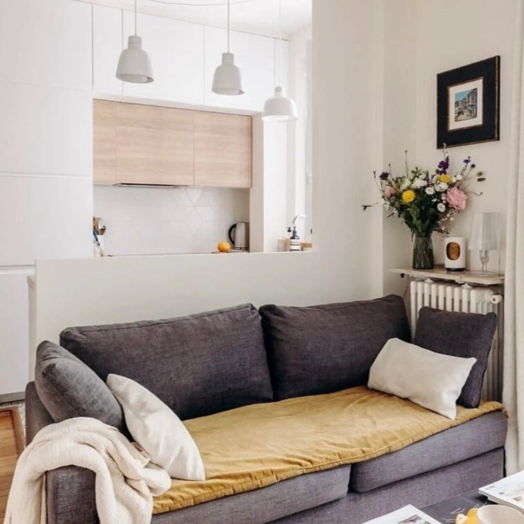 Hang 3 light pendant in raw twine