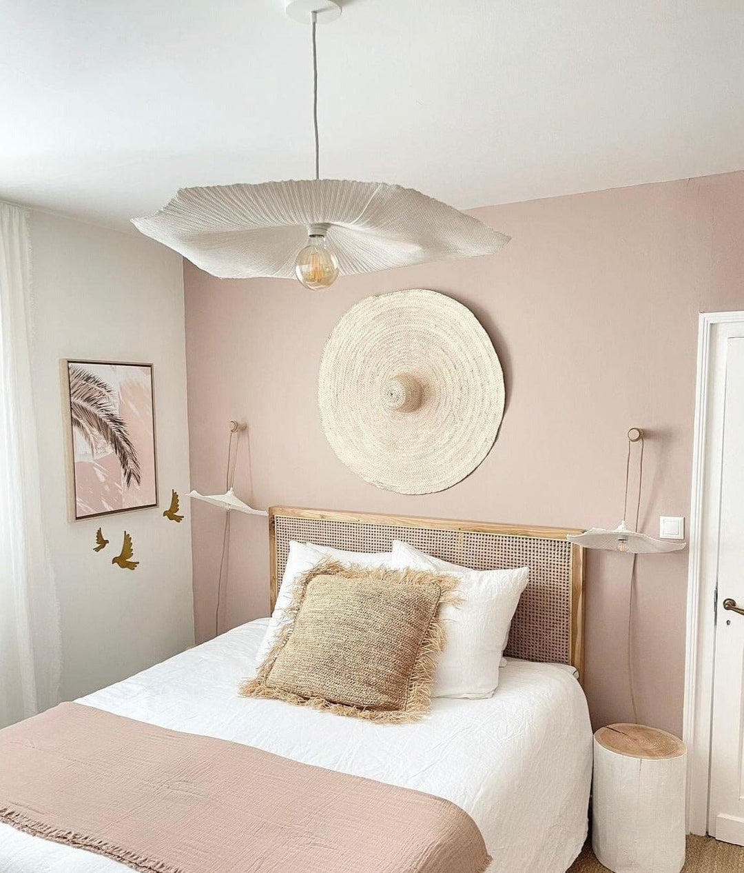 Suspension chambre enfant design avec abat-jour en ficelle naturelle