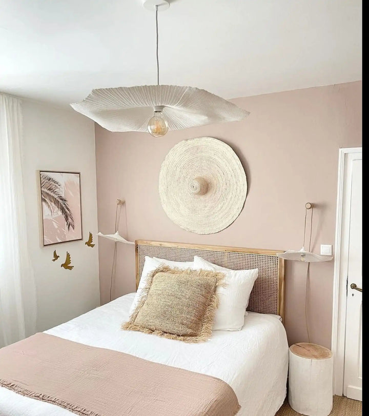 Hang 3 light pendant in raw twine