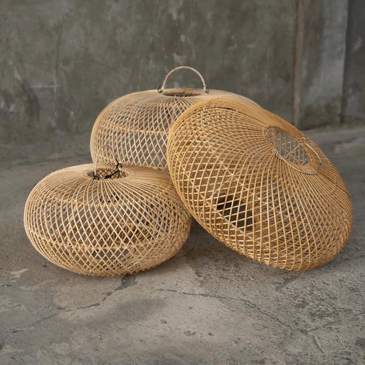 Abat-jour en rotin Bali Wholly – Suspension bohème chic artisanale
