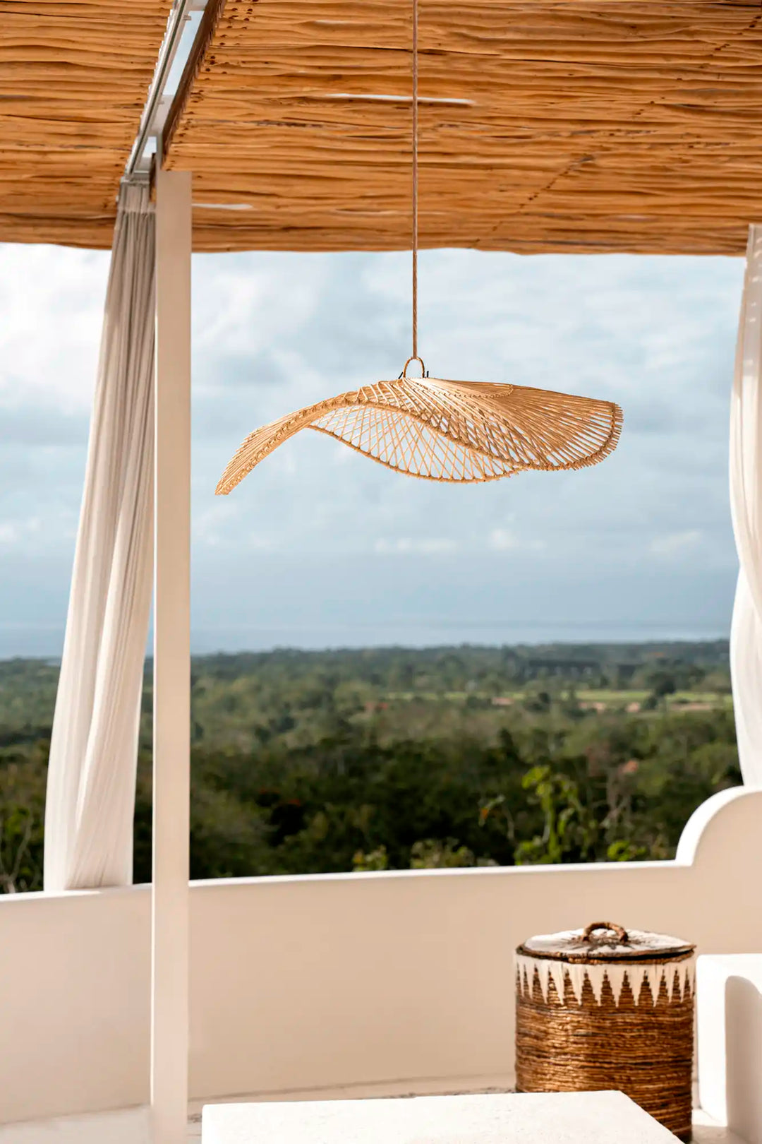 Abat-jour en rotin BALI Chapeau – Style bohème chic