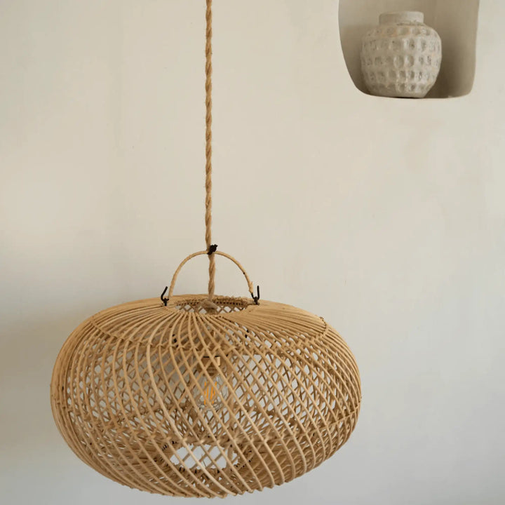 Abat-jour en rotin Bali Wholly – Suspension bohème chic artisanale